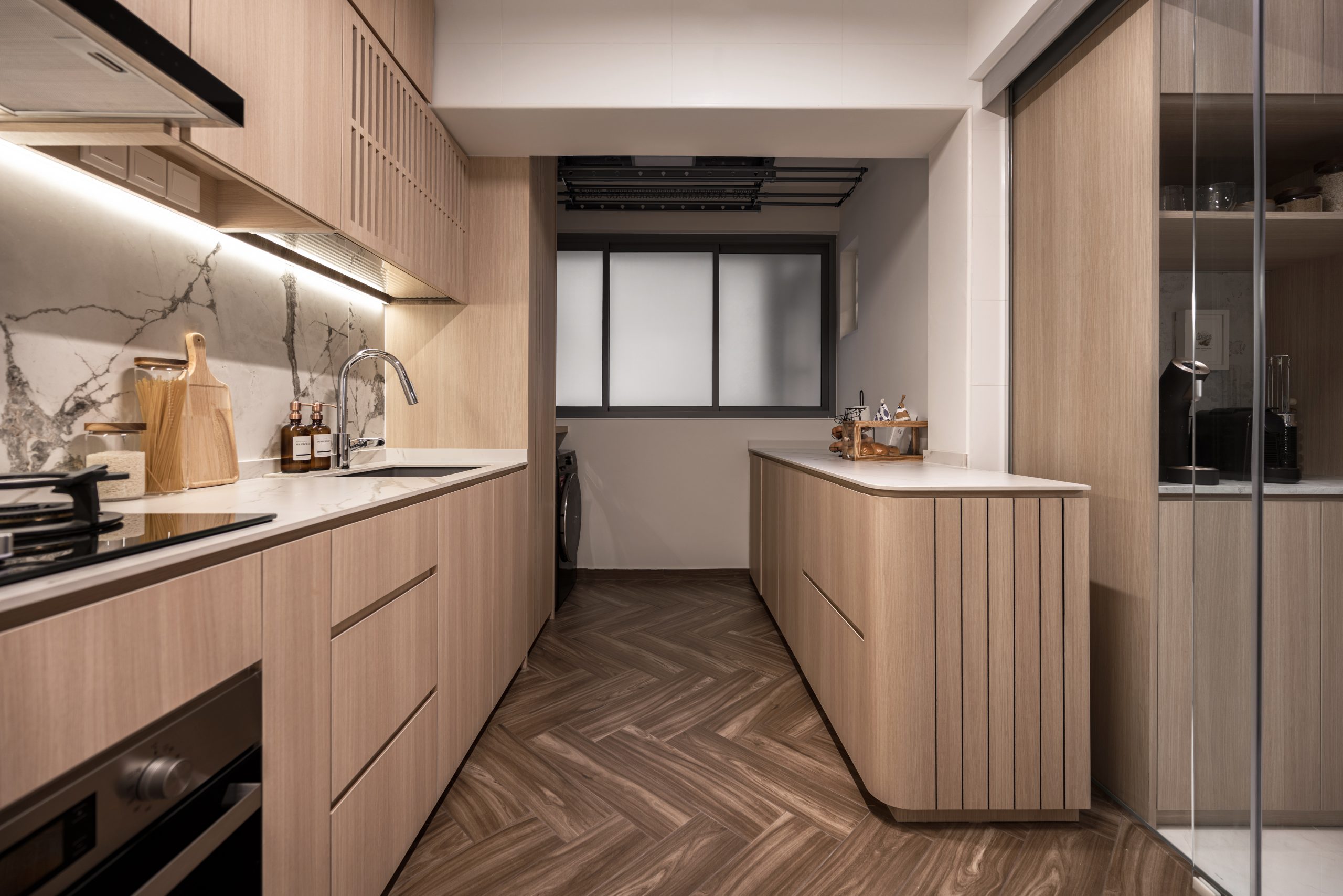 15 Modern Tropical Style Interior Design Ideas For A Fresh Kitchen Look 