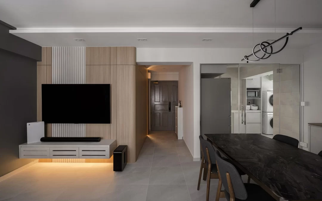 4-Room BTO Living Room: Lighting, TV Wall and Flow